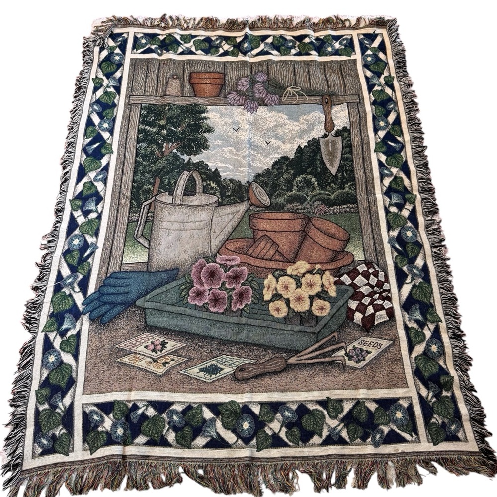 Vintage Cottagecore Garden Themed Tapestry Throw Blanket